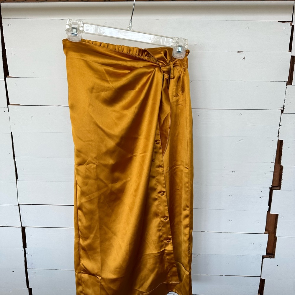 Elegant Gold Satin Skirt